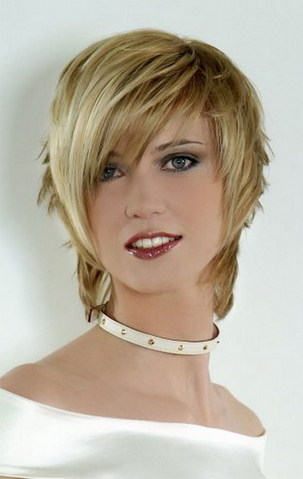 Short Bob Hairstyles With Layers. Short Hairstyles Trends